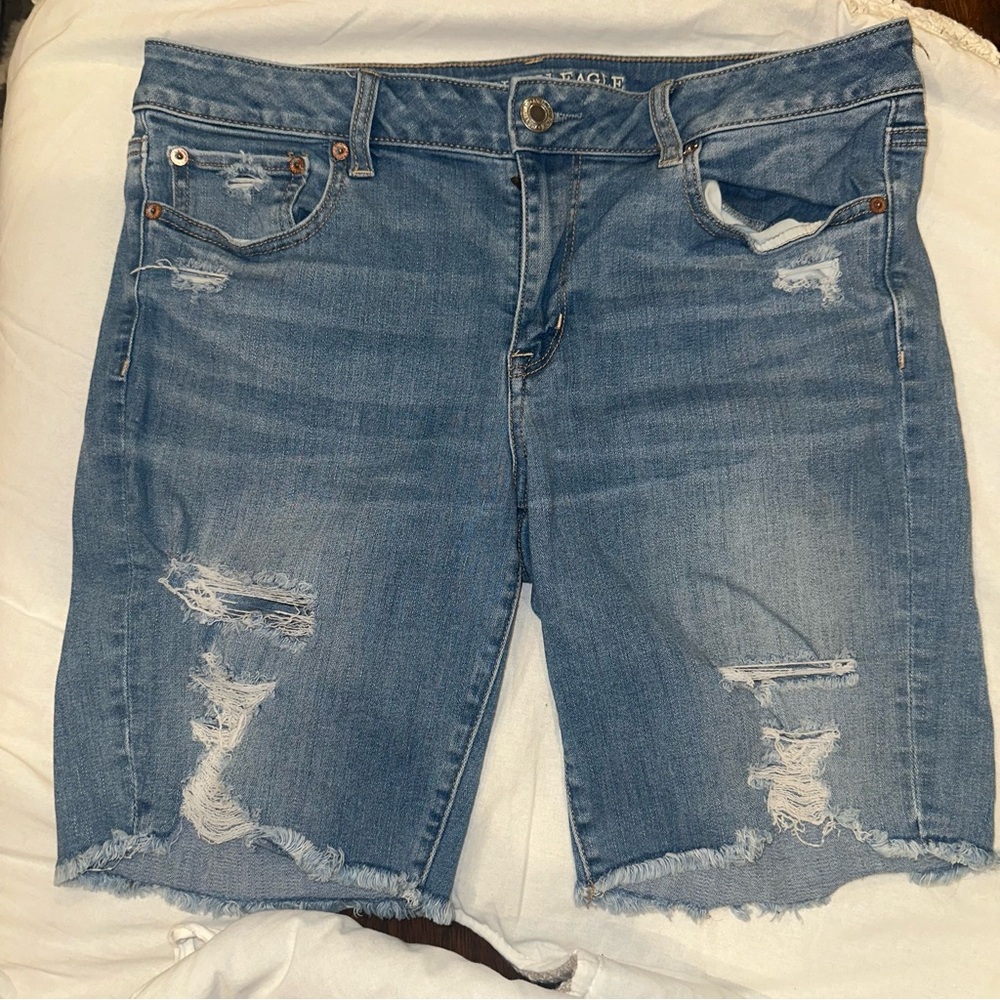 American Eagle Bermuda shorts